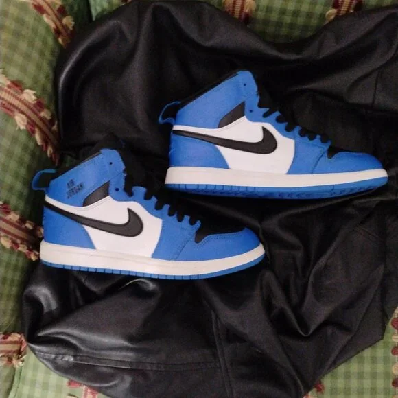 Jordan 1 Rare Air Soar Blue : size 3y